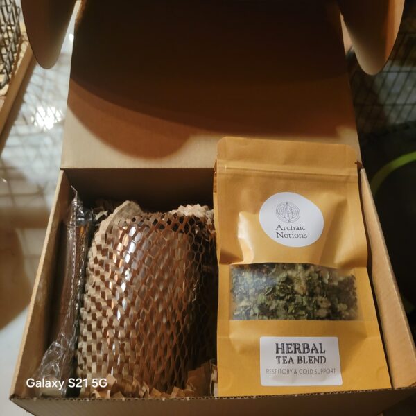 Gift Box with mug and herbal tea blend